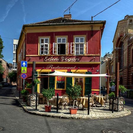 Santico Art Hotel And Hostel Budapeşte Dış mekan fotoğraf