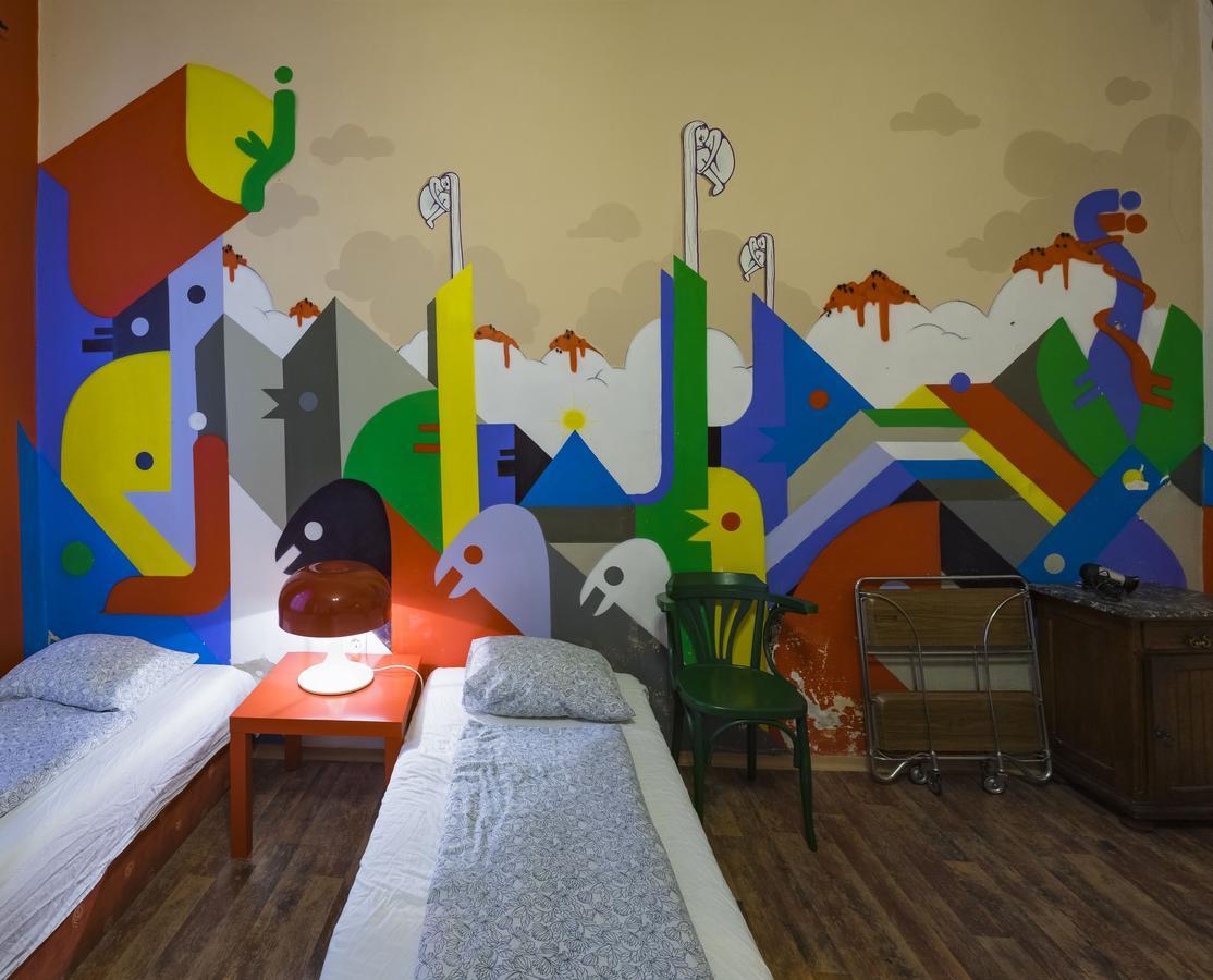Santico Art Hotel And Hostel Budapeşte Oda fotoğraf
