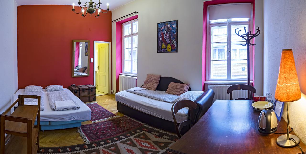 Santico Art Hotel And Hostel Budapeşte Dış mekan fotoğraf