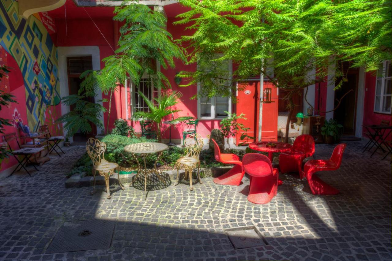Santico Art Hotel And Hostel Budapeşte Dış mekan fotoğraf
